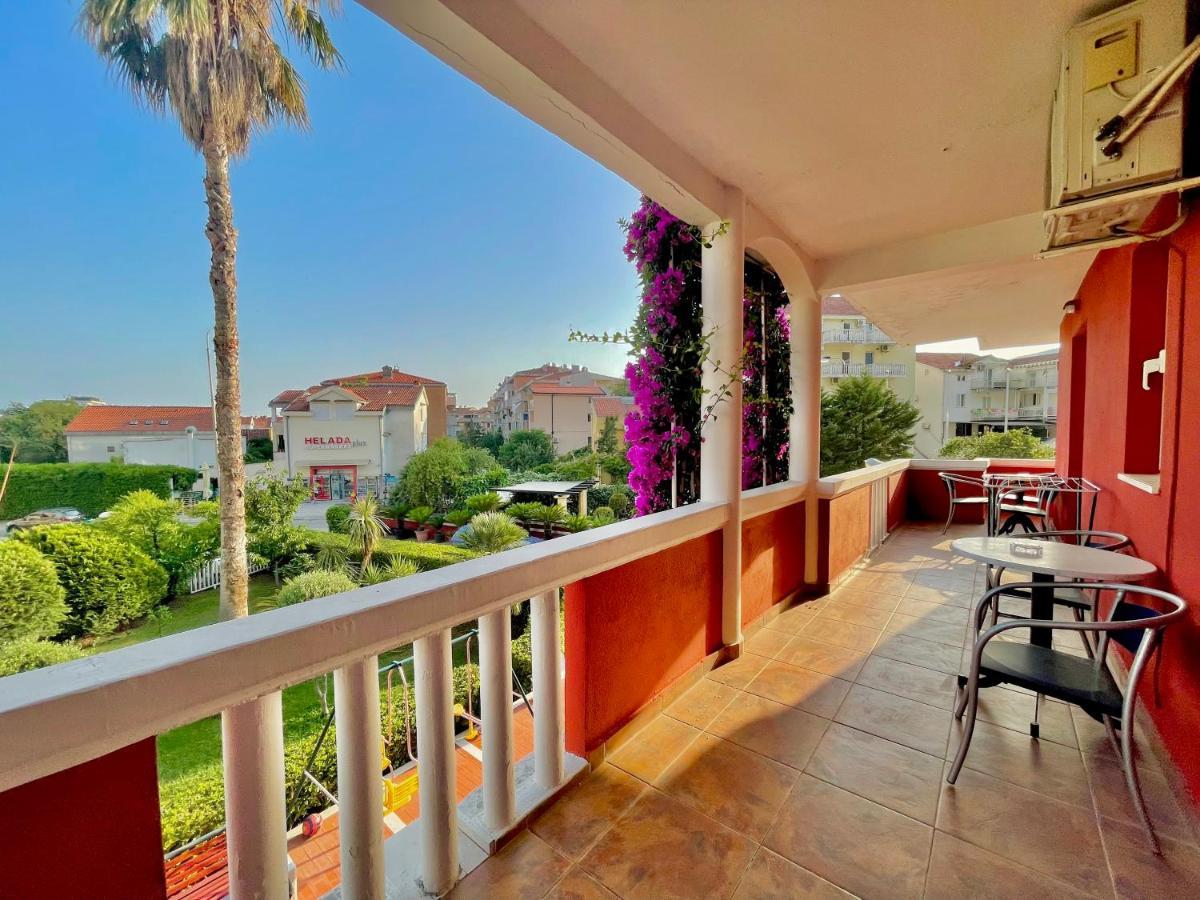 Vila L Budva Hotel Bagian luar foto