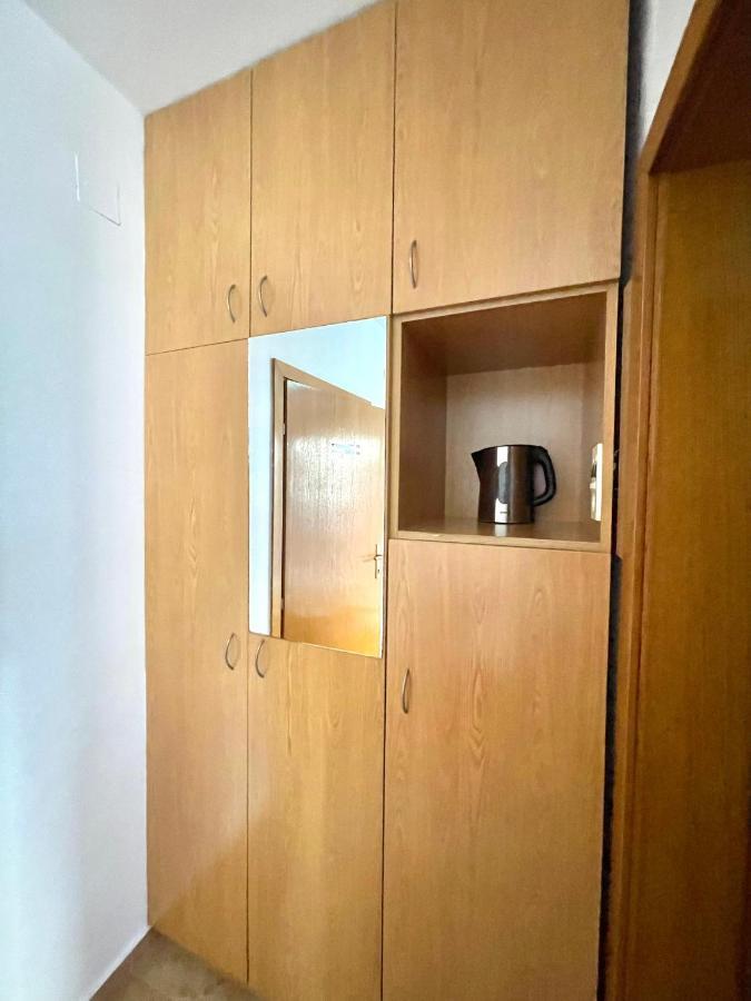 Vila L Budva Hotel Bagian luar foto