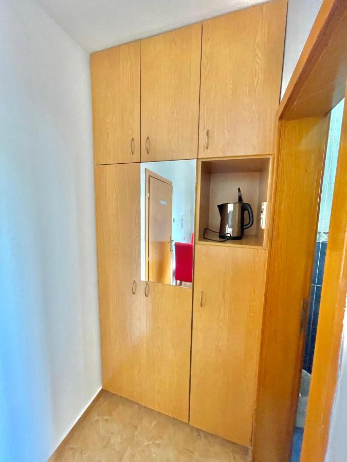 Vila L Budva Hotel Bagian luar foto