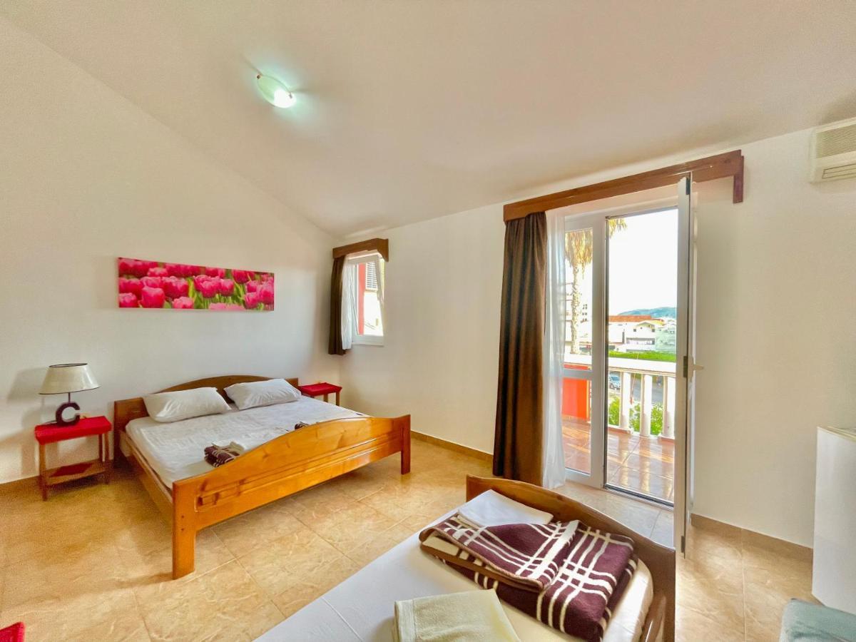Vila L Budva Hotel Bagian luar foto