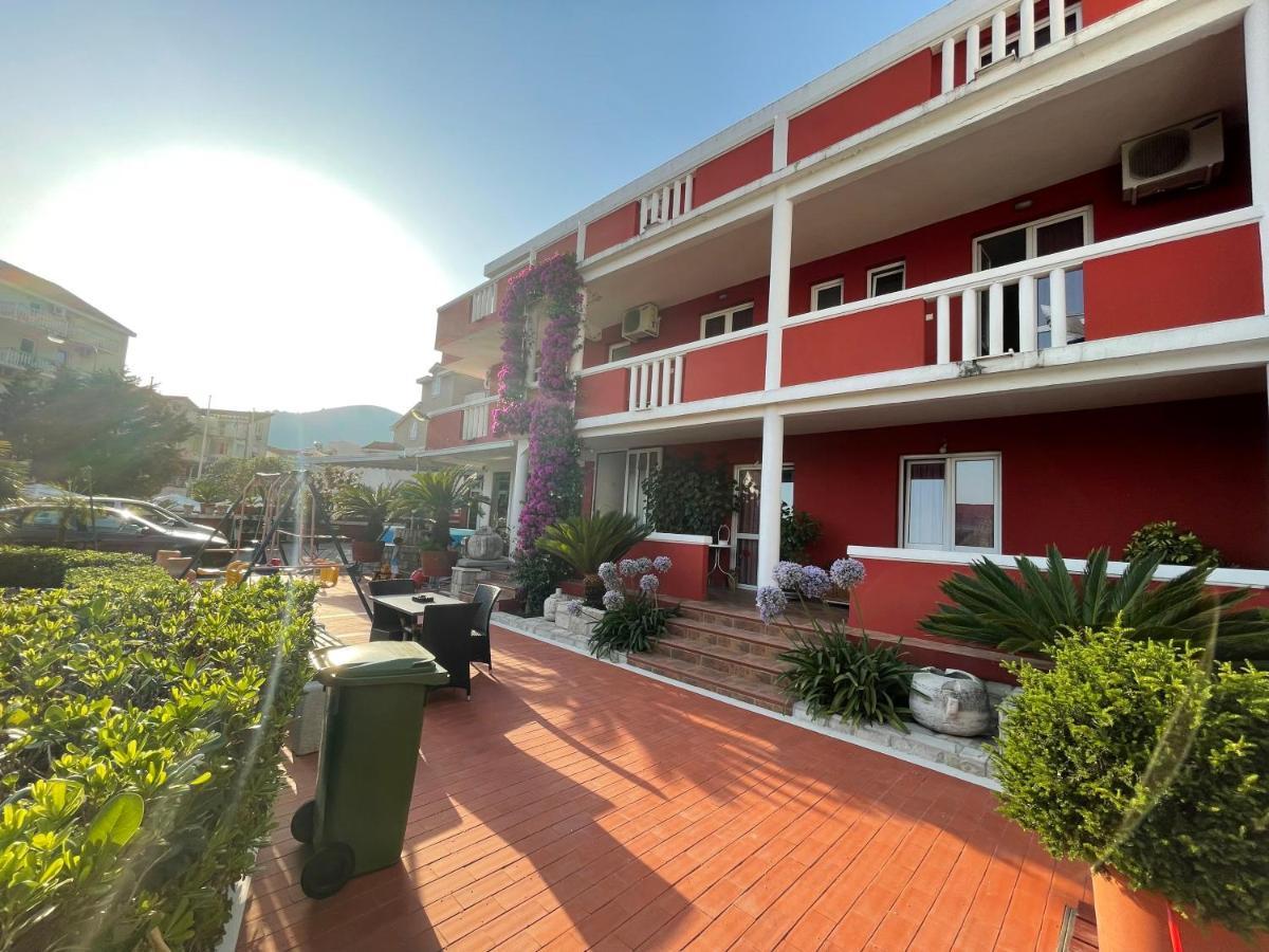 Vila L Budva Hotel Bagian luar foto